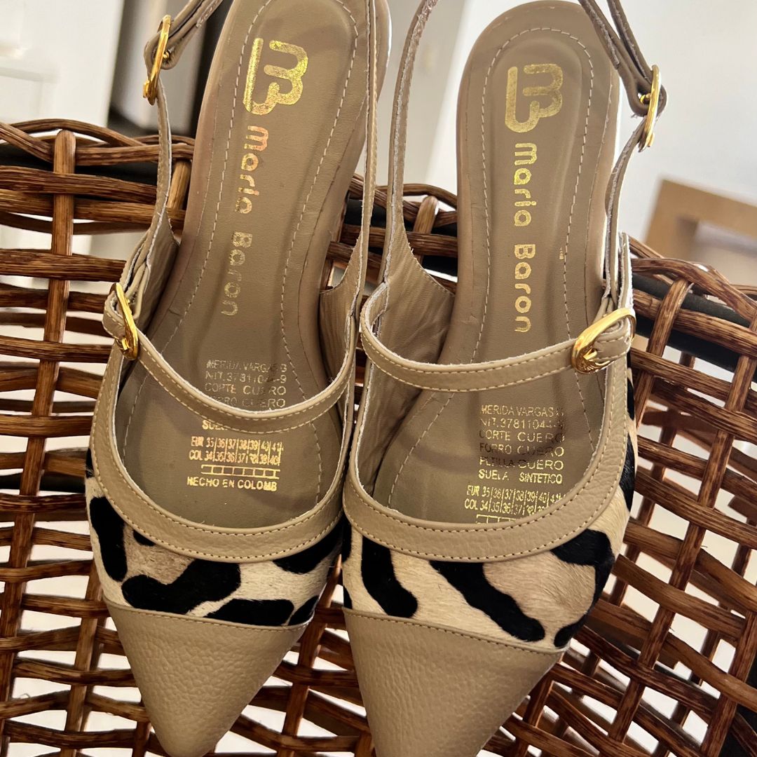 STILETTO CHANEL PRINT 3.5 - CUERO TAUPE * PRINT STORE