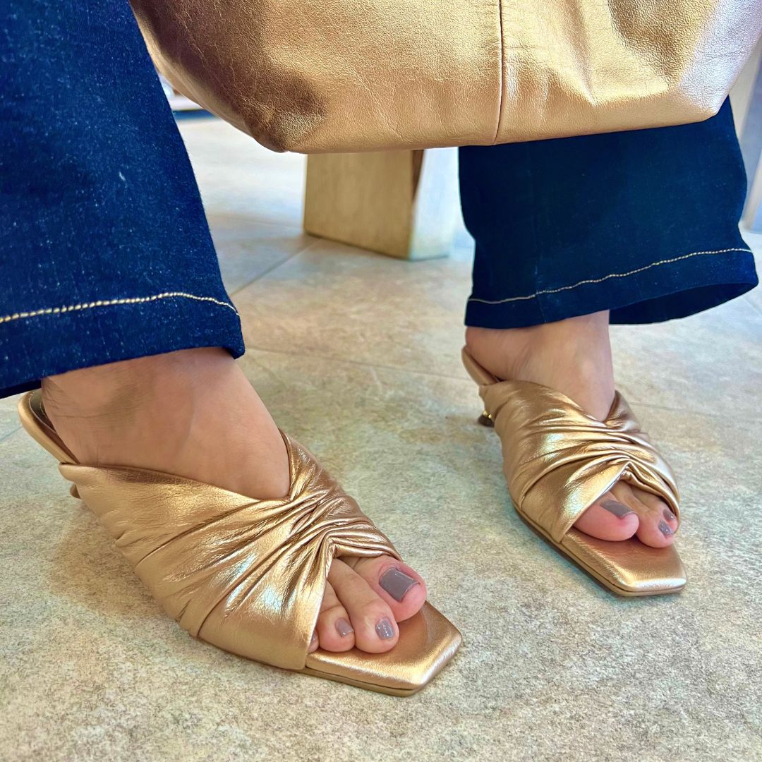 SANDALIA CHARLOTTE STORE 3.5 - CUERO DORADO