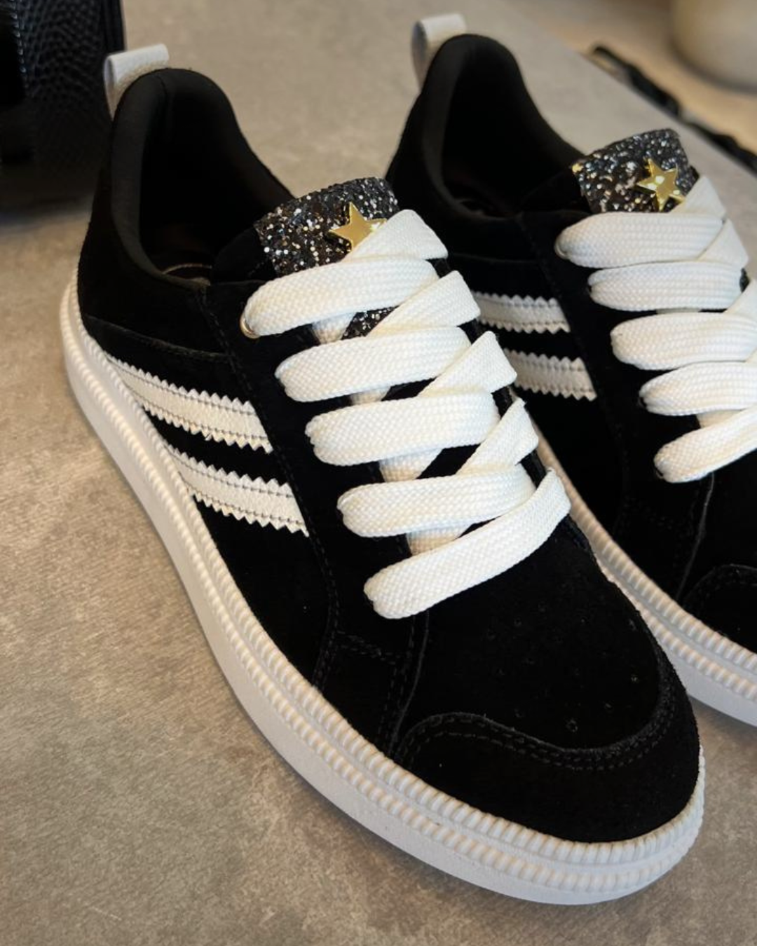 TENNIS PAU NEGRO * BLANCO STORE NEW 2025