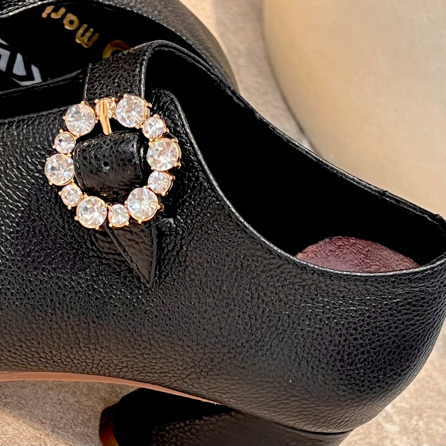 BOTA SOPHIA CAÑA BAJA 5.5 STORE - CUERO NEGRO