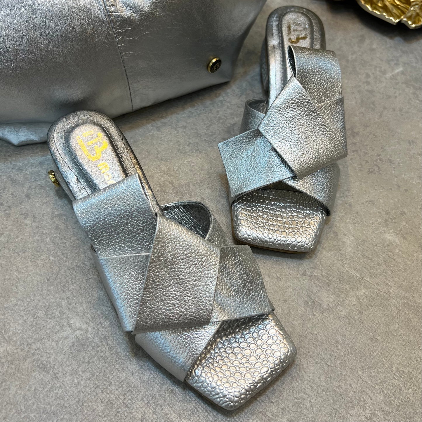 SANDALIA MILA 3.5 STORE - CUERO PLATA