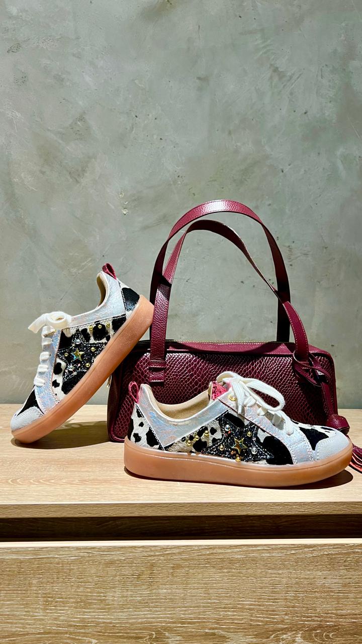 TENNIS SALOME COWPRINT STORE - NEGRO Y CAFE- NEW 2025