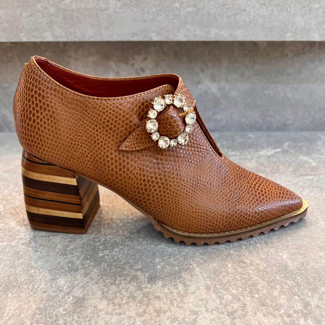 BOTA SOPHIA CAÑA BAJA 5.5 STORE - CUERO MIEL