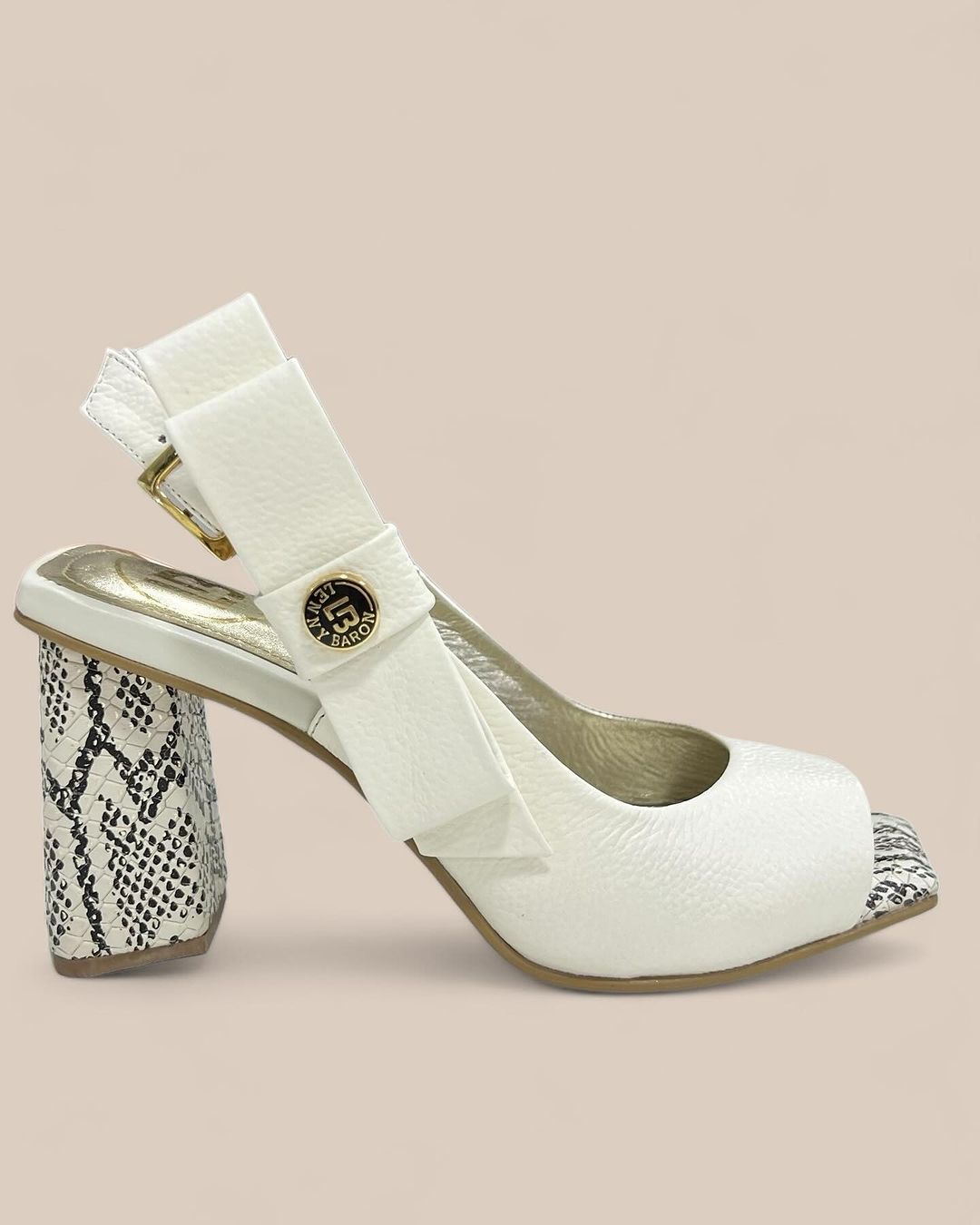 TACONES