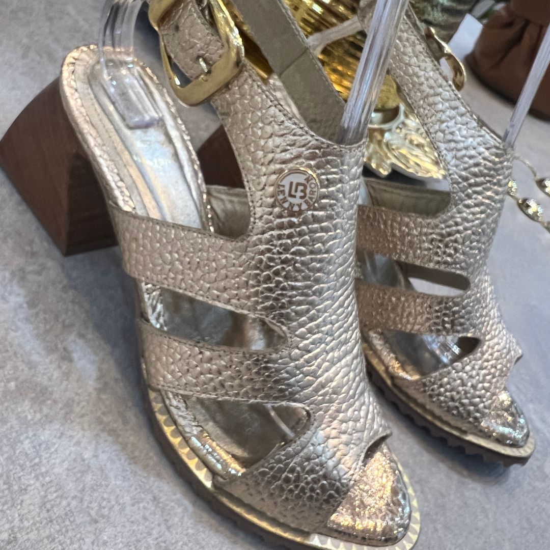 SANDALIA PAULA 5.5 STORE - CUERO DORADO