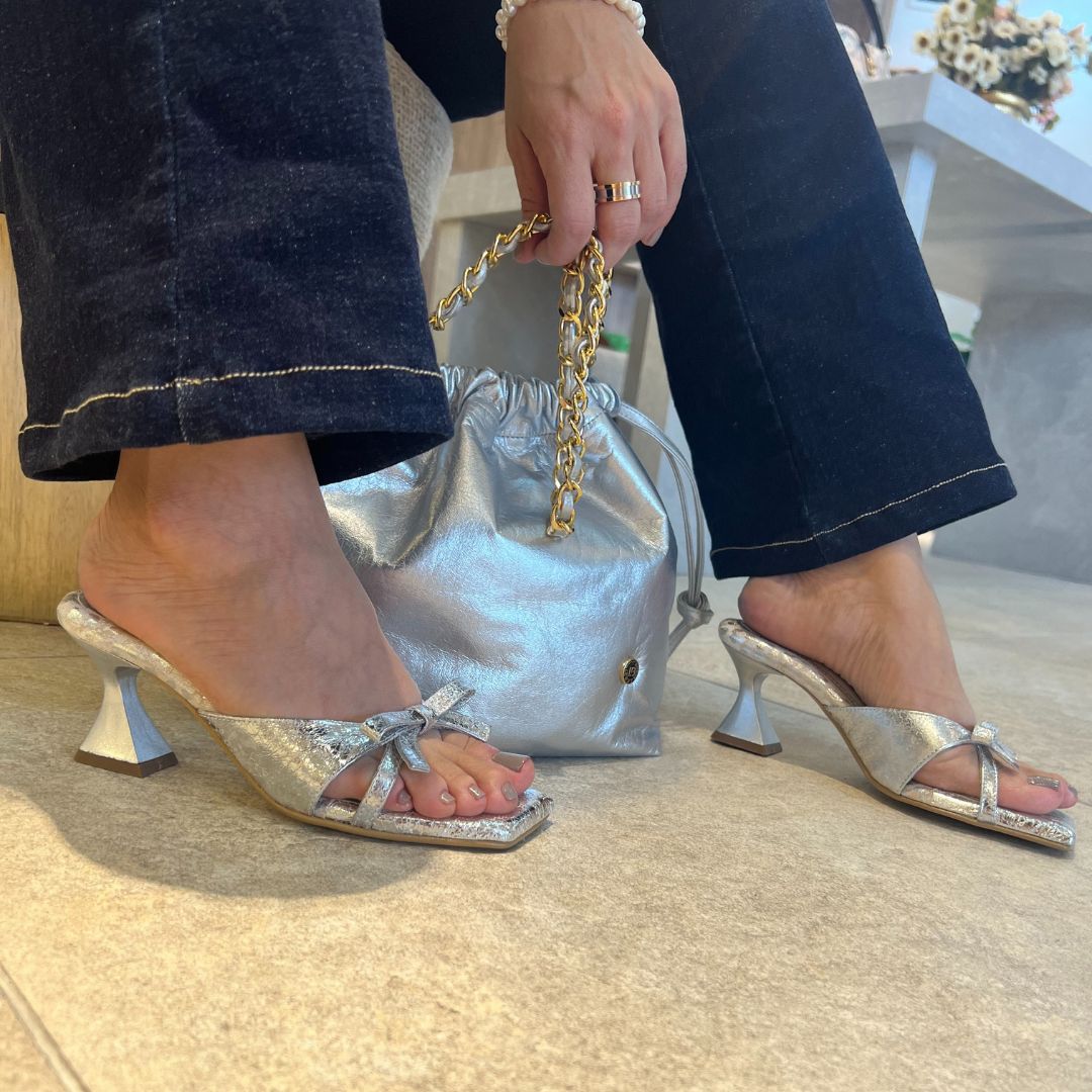 SANDALIA CHLOE STORE 5.5 - CUERO PLATA
