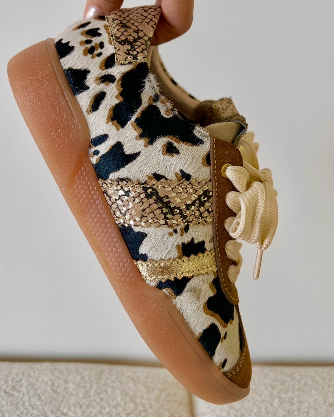 TENNIS VALENTINA AZUL Y MIEL * PRINT - CUERO STORE NEW 2025