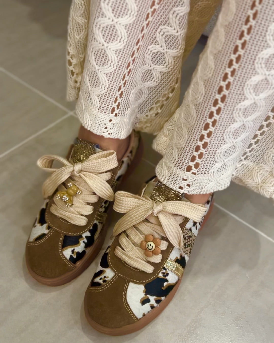 TENNIS VALENTINA AZUL Y MIEL * PRINT - CUERO STORE NEW 2025