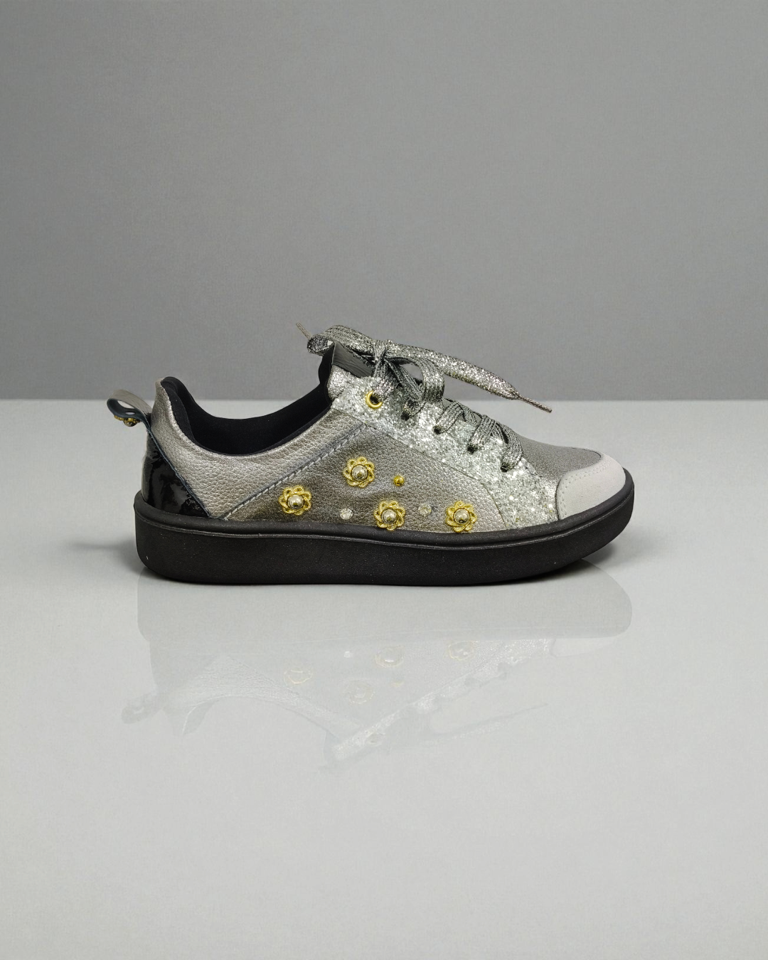 TENNIS MEGHAN STORE NEW 2025