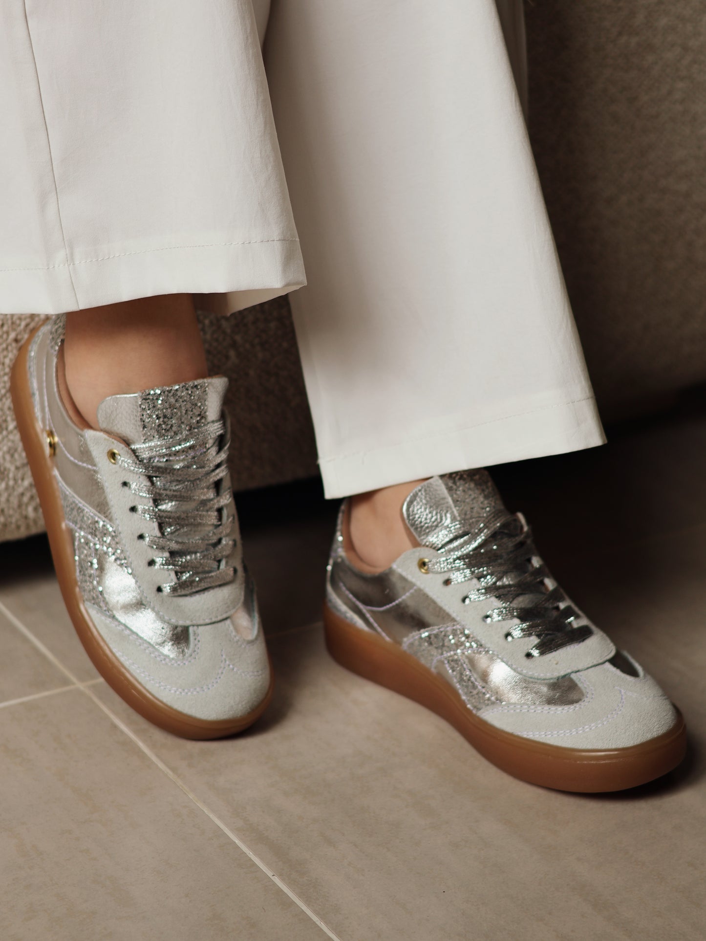 TENNIS SAMARA STORE CUERO PLATA * CARNAZA