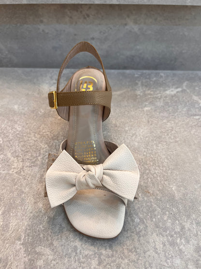SANDALIA JOY 5.5 STORE - CUERO TAUPE * TALCO