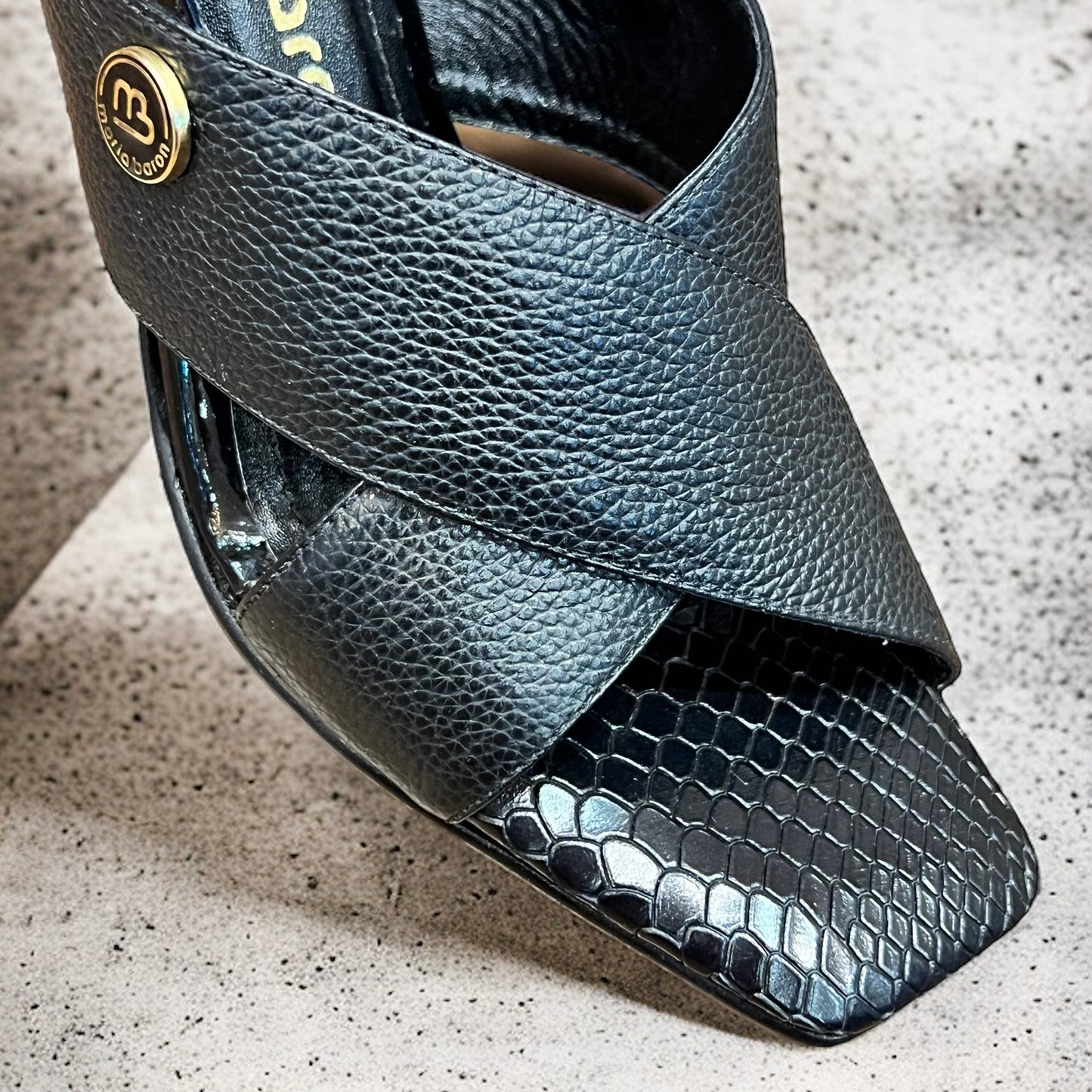 SANDALIA AITANA 7.5  STORE - CUERO NEGRO