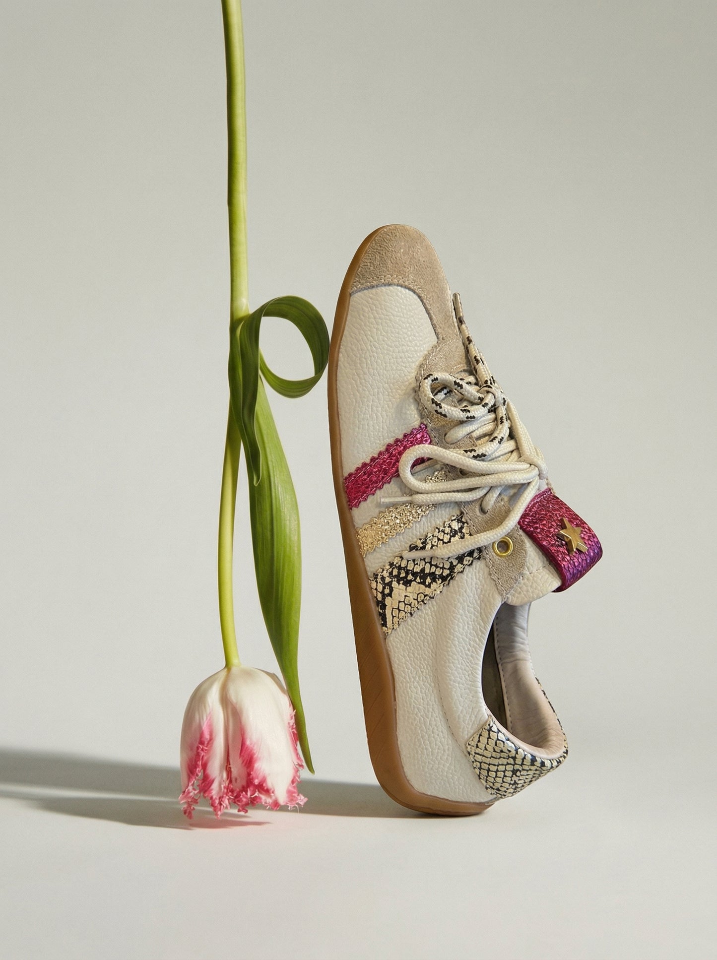 SNEAKERS VICTORIA  NEW 2026 STORE